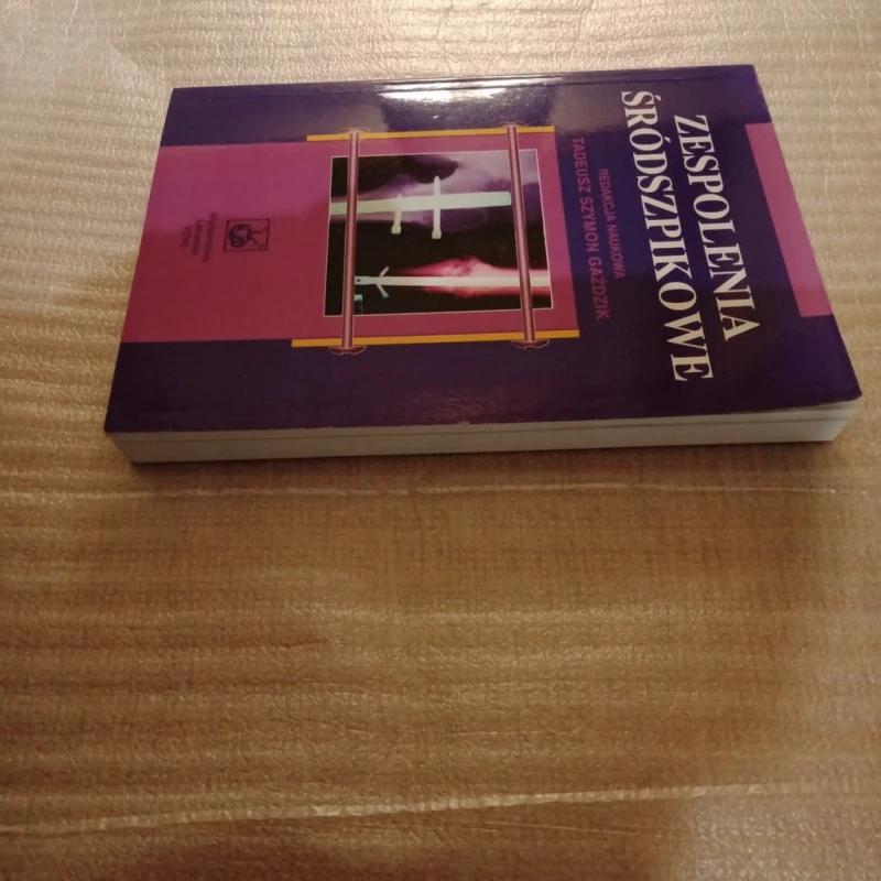 Zespolenia śródszpikowe Tadeusz Szymon Gaździk