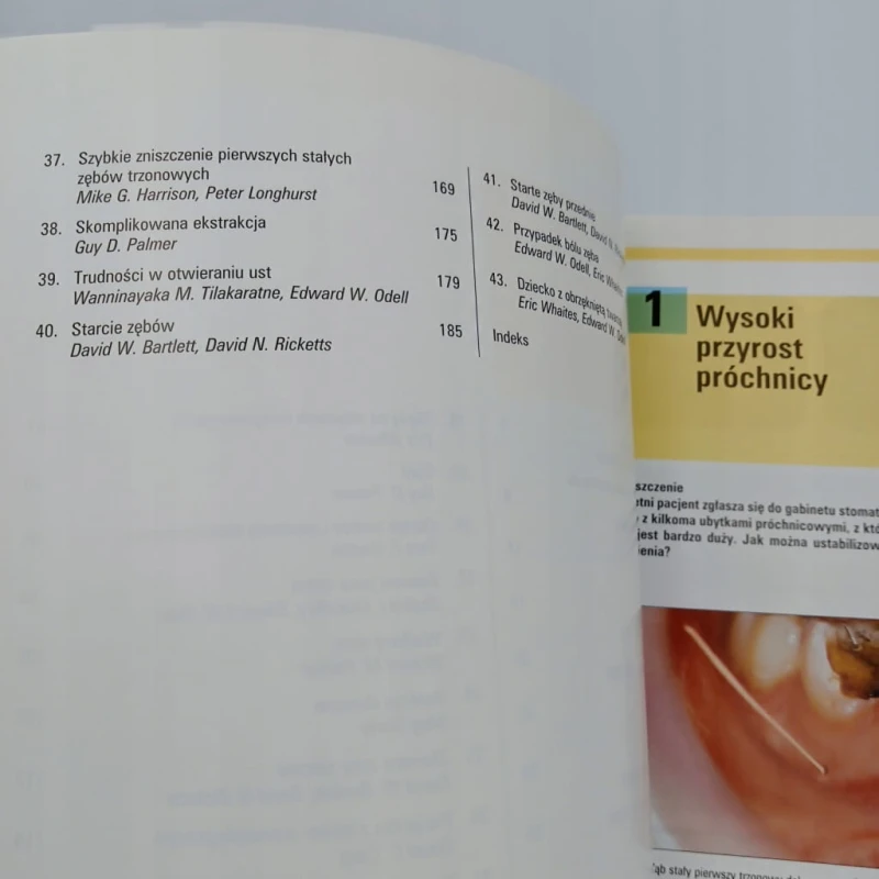 Rozwiązywanie problemów klinicznych w stomatologii Edward W Odell