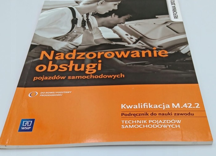 Nadzorowanie obsługi pojazdów samochodowych Podręcznik do nauki zawodu